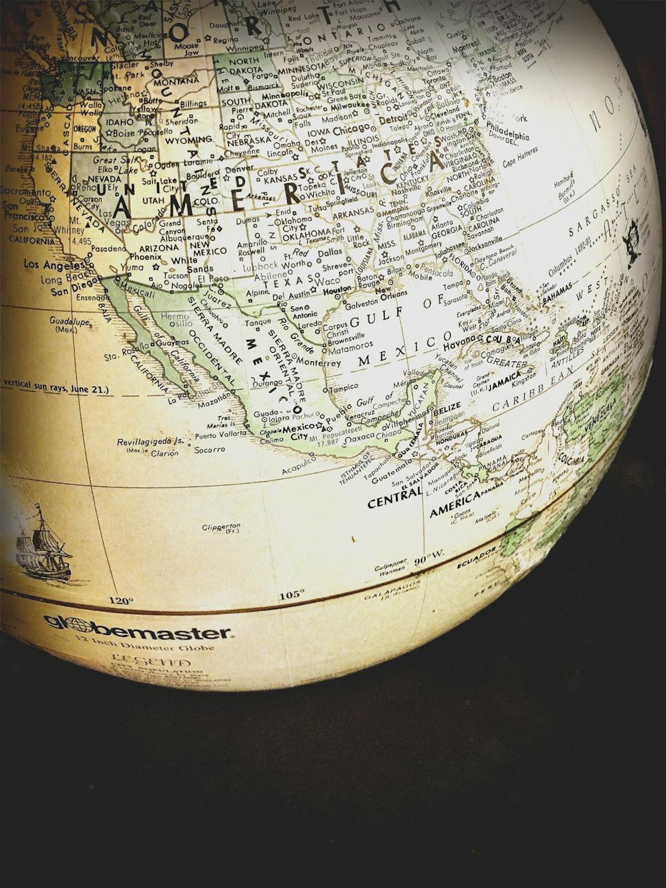 Global Shipping Routes